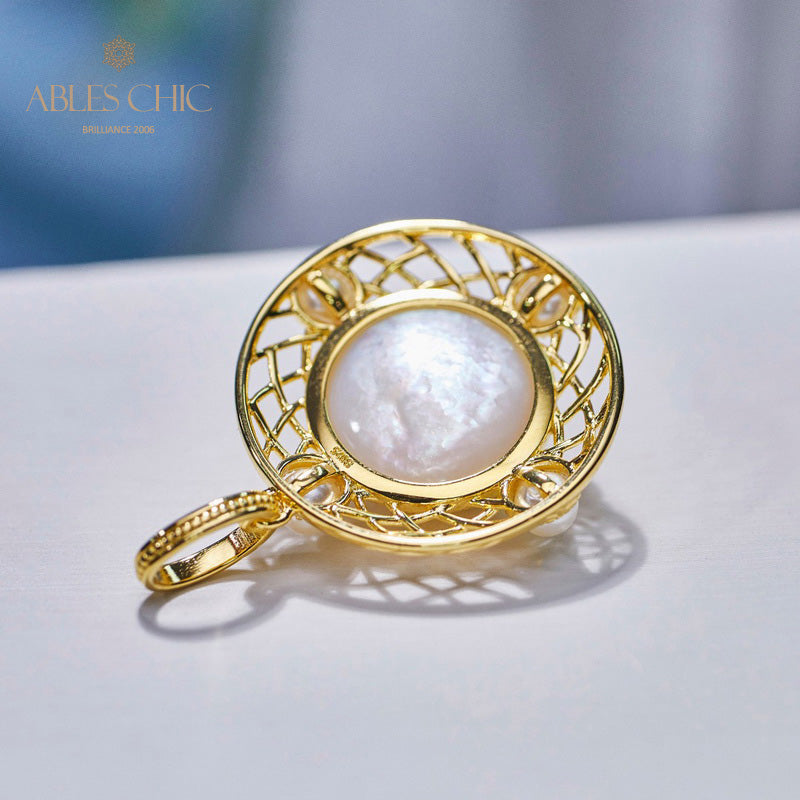 Mabe Pearl Mesh Disc Anhänger 5956