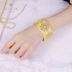 Seidiges Armband mit Wabenblumen 5245