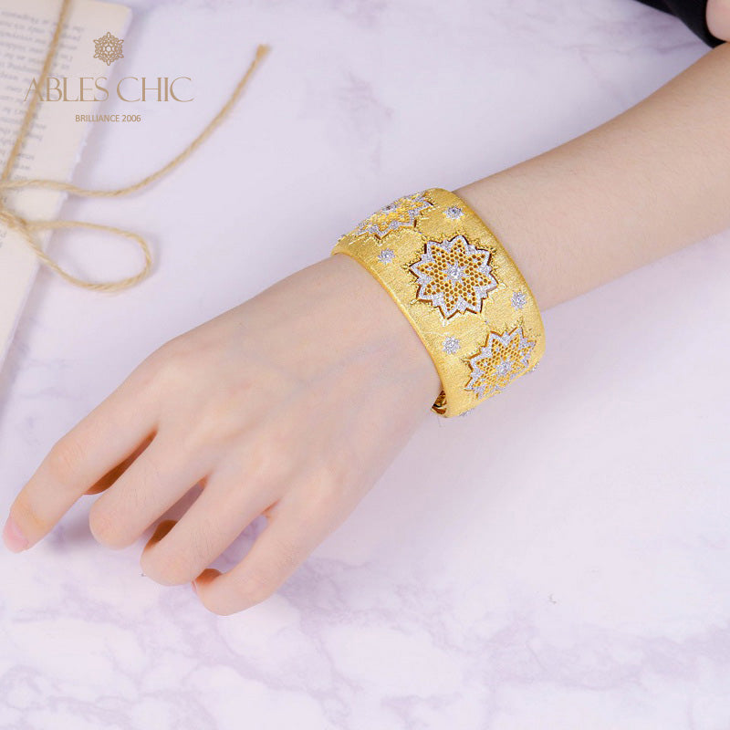 Seidiges Armband mit Wabenblumen 5245