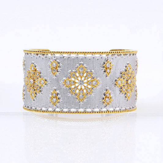 Seidiges Blumenarmband 5002