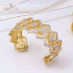 Ikonisches Blumenarmband 5250