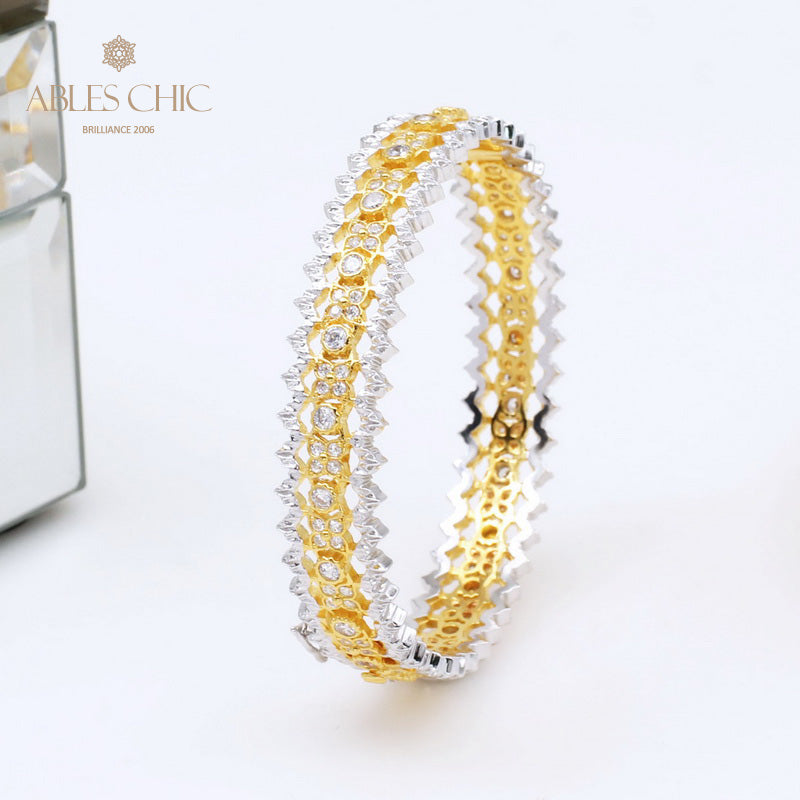Filigranes, luftiges Armband mit floralem Muster 5467