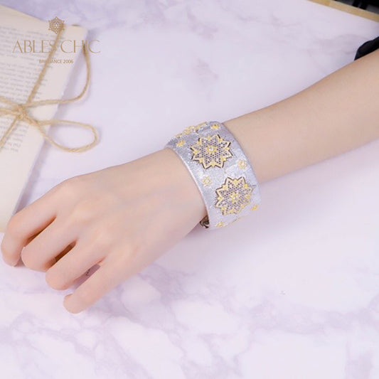 Seidiges Armband mit Wabenblumen 5243