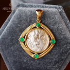 Nur byzantinischer Herkules-Smaragd-Medaillon-Anhänger