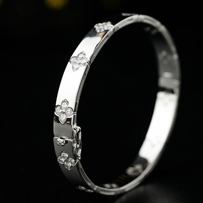 Hochglanzpoliertes Kleeblatt-Armband 203707