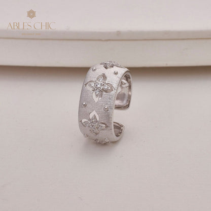 Seidiger CZ-Kleeblatt-Blumenring 5706