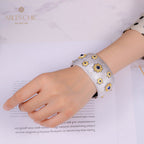 Seidiges breites Armband mit Sternensteinen 5455