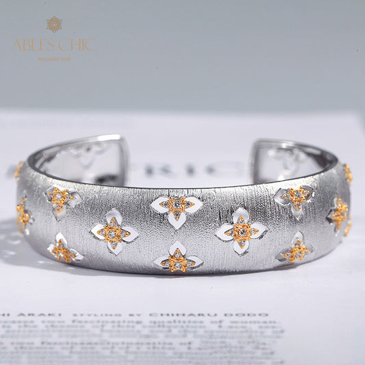 Silky Clovers Blumenarmband 5058