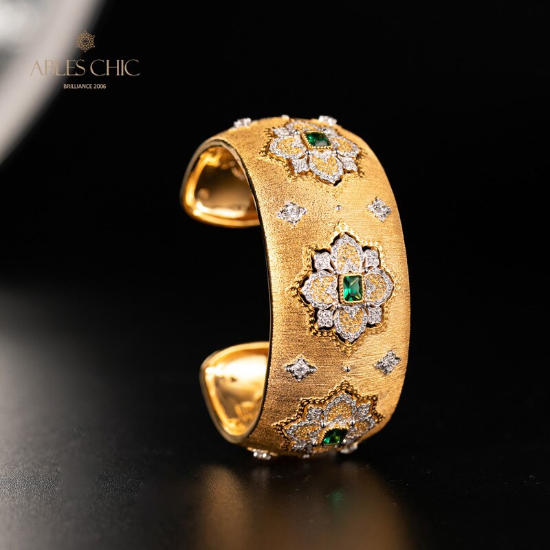 Dichtes Laubsägen-Smaragd-Blumenarmband 5228