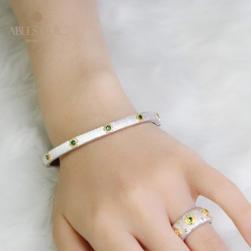 Ikonisches Armband mit Smaragdsternen 5030