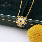 Seidige Blumenkette 5327