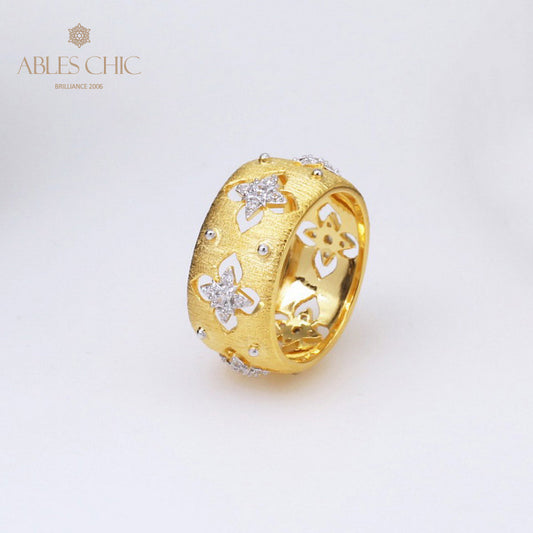 Seidiger CZ-Kleeblatt-Blumenring 5056
