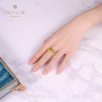 Offener Ring mit Smaragd-Laubsägearbeit und Blumenmuster 6046
