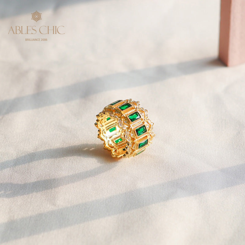 Offener Ring mit Smaragd-Laubsägearbeit und Blumenmuster 6046
