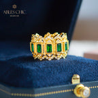 Offener Ring mit Smaragd-Laubsägearbeit und Blumenmuster 6046