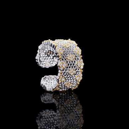 Offener Ring mit Spitzenwabenmuster und Blumenmuster 6029