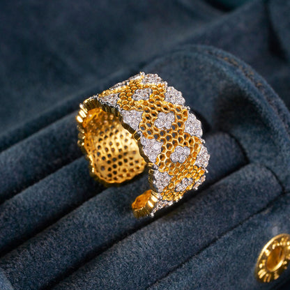 Offener Ring mit Spitzenwabenmuster und Blumenmuster 5996