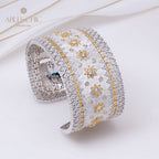 Traditionelles Seidenarmband mit Laubsägearbeiten und Blumenmuster 5221