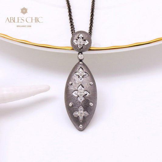 Ovale Halskette mit Kleeblatt-Blumenmotiv 5496