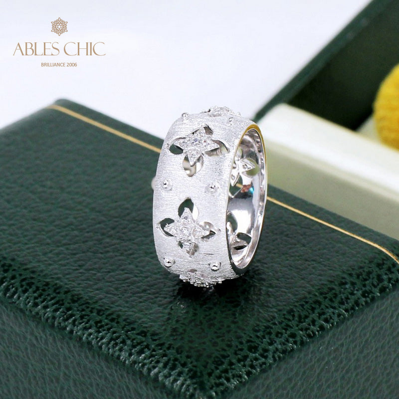 Seidiger CZ-Kleeblatt-Blumenring 5571