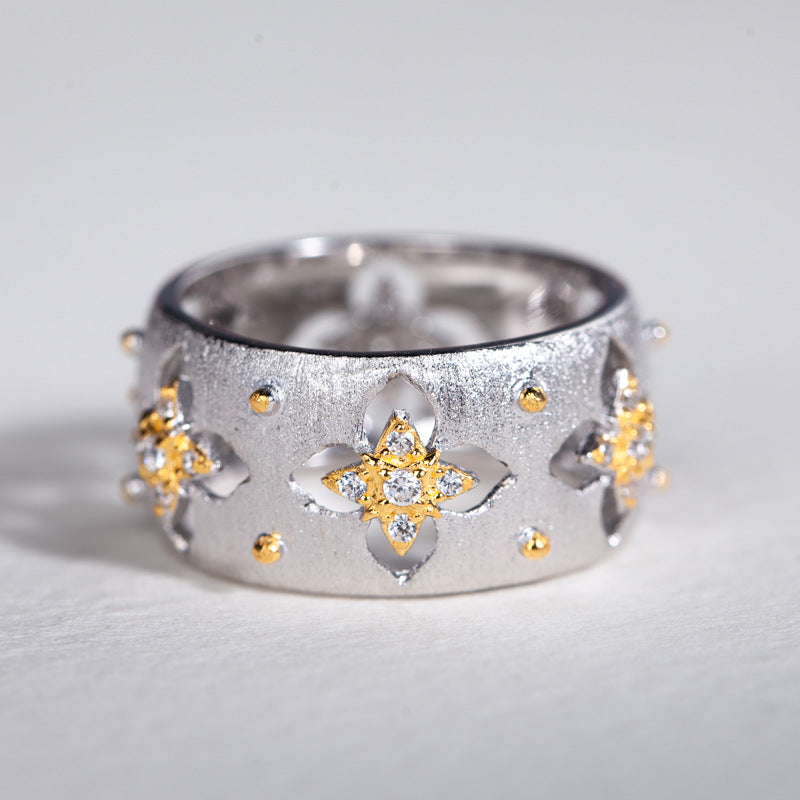 Seidiger CZ-Kleeblatt-Blumenring 5571