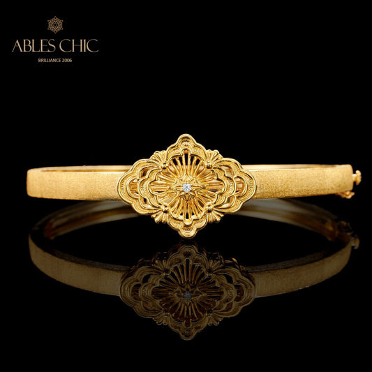 Traditionelles Laubsägen-Kleeblatt-Armband 6132