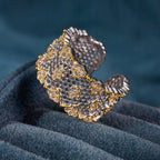 Offener Ring mit Spitzenwabenmuster und Blumenmuster 6029