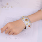 Seidiges breites Armband mit Sternensteinen 5455