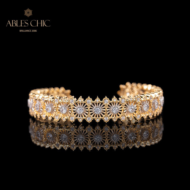 Armband mit floralem Laubsägenmuster 6040