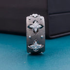 Seidiger CZ-Kleeblatt-Blumenring 5719